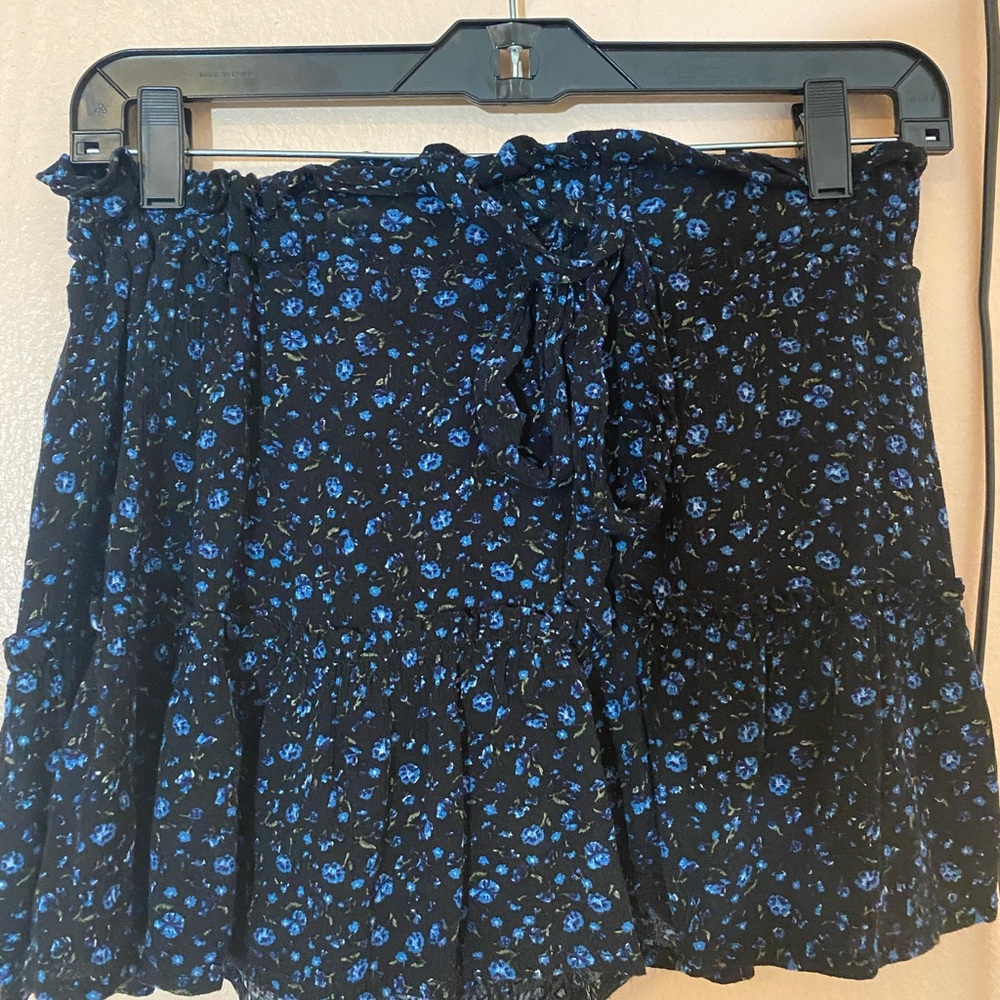 It looks like a skirt but are actually shorts
